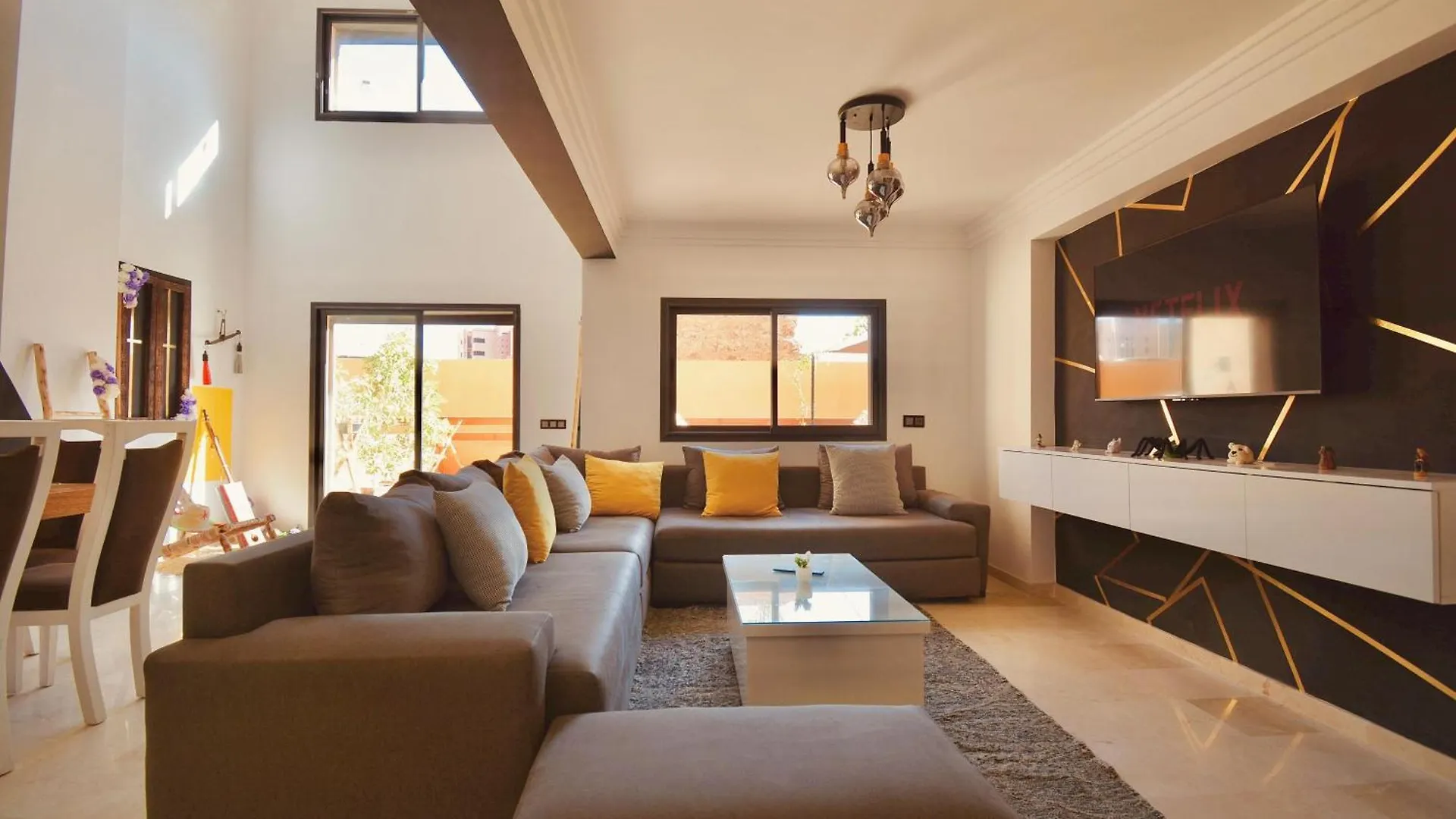 マラケシュDuplex- M Avenue , Swimming Pool , Fibre Optique Wifi , Parking , Gueliz Centreアパートメント